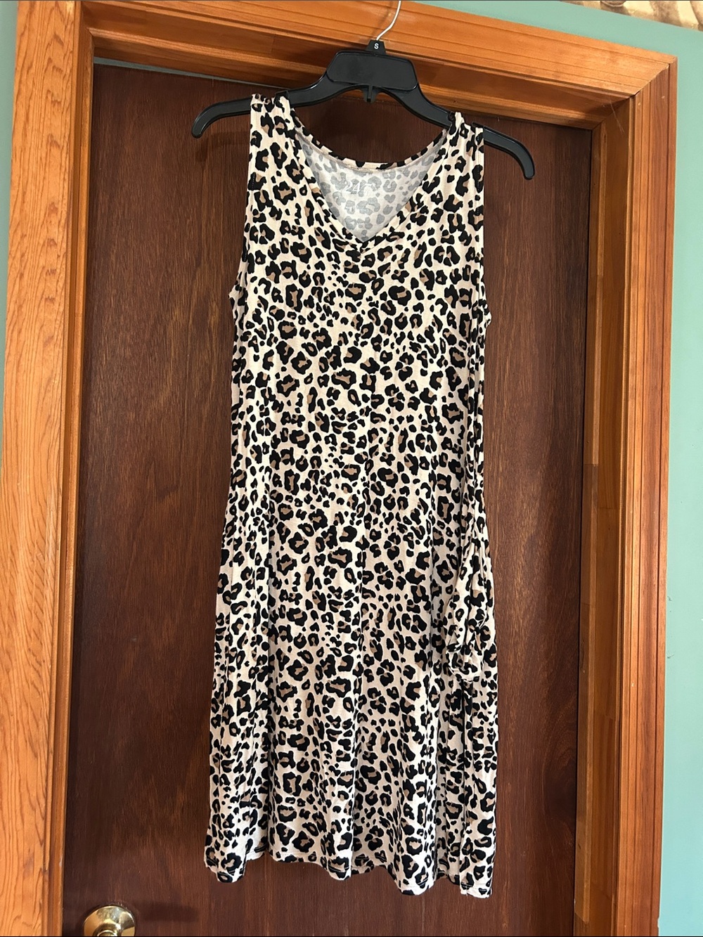 24/7cheetah print dress with pockets size XS